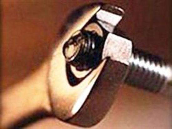 Закручиваение гаек... Закручиваение гаек...