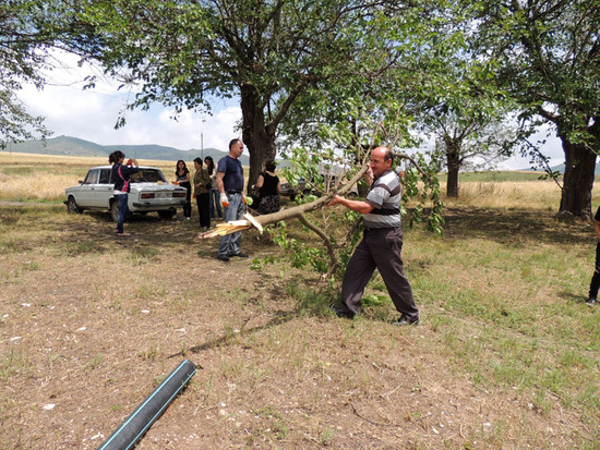 Один из взрослых участников Вачик, был самым активным. Один из взрослых участников Вачик, был самым активным.