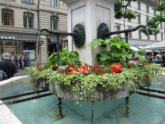 Старинные краны. Старинные краны.