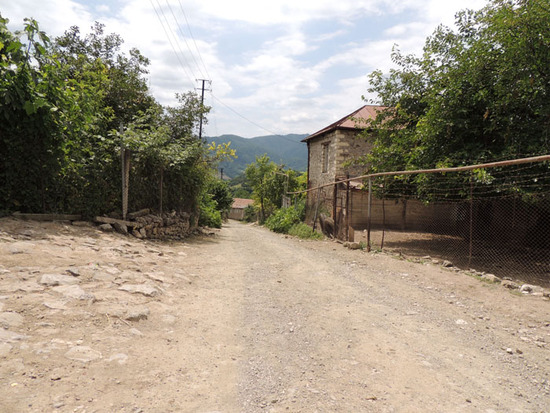 Деревенская широкая улица. Деревенская широкая улица.