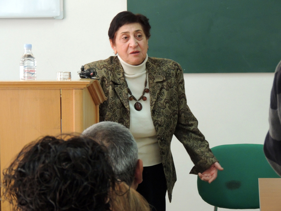 Вступительное слово - президент &laquo;Ассоциации психологов и психиатров НКР&raquo; Эльфрида Сарумян.