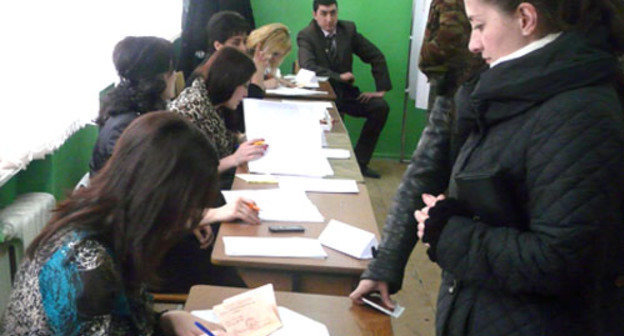 Выборы президента Республики Южная Осетия. Цхинвал, 25 марта 2012 г. Фото Марии Котаевой для "Кавказского узла"