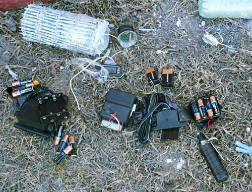 Компоненты самодельных взрывных устройств. Фото: nak.fsb.ru