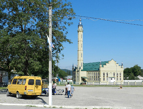 Чечня, село Ведено. Фото: http://ERCHOV.turbina.ru Чечня, село Ведено. Фото: http://ERCHOV.turbina.ru