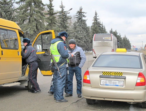 Сотрудники ГИБДД. Фото: МВД по КБР http://07.mvd.ru/ Сотрудники ГИБДД. Фото: МВД по КБР http://07.mvd.ru/