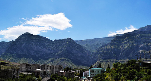 Посёлок Шамилькала. Фото: Магомед Нахаев. http://www.odnoselchane.ru/?page=photos_of_category§=1181&init_id=50964&com=photogallery Посёлок Шамилькала. Фото: Магомед Нахаев. http://www.odnoselchane.ru/?page=photos_of_category§=1181&init_id=50964&com=photogallery