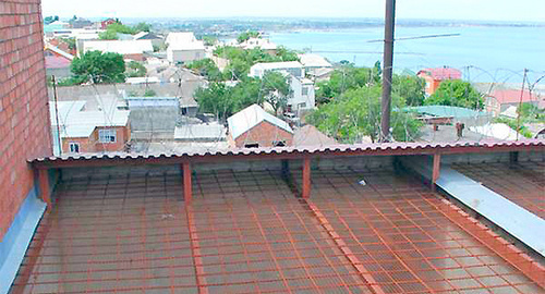Вид на город со здания СИЗО-1, Махачкала. Фото: http://www.05.fsin.su/structure/cizo1/ Вид на город со здания СИЗО-1, Махачкала. Фото: http://www.05.fsin.su/structure/cizo1/
