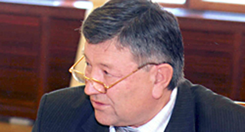 Ануар Чеченов. Фото: http://www.pravitelstvokbr.ru/k-br%5Ckbr-main.nsf/html/ZAMESTITELPREDSEDATELYAPRAVITELSTVAKBR%96CHECHENOVANUARAHMATOVICH Ануар Чеченов. Фото: http://www.pravitelstvokbr.ru/k-br%5Ckbr-main.nsf/html/ZAMESTITELPREDSEDATELYAPRAVITELSTVAKBR%96CHECHENOVANUARAHMATOVICH