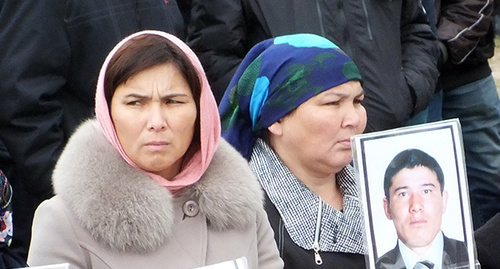 Родственницы убитого Эрадиля Асанова. Фото Патимат Махмудовой для "Кавказского узла" Родственницы убитого Эрадиля Асанова. Фото Патимат Махмудовой для "Кавказского узла"