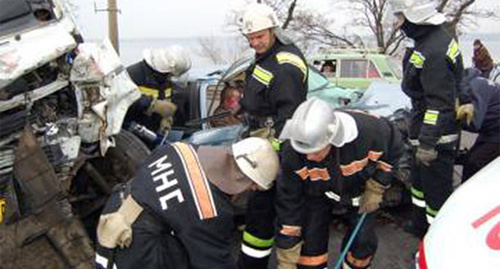 Ликвидация последствий ДТП. Фото: http://www.07.mchs.gov.ru/operationalpage/emergency/detail.php?ID=37172 Ликвидация последствий ДТП. Фото: http://www.07.mchs.gov.ru/operationalpage/emergency/detail.php?ID=37172