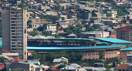 Республиканский стадион в Ереване. Фото: Вouarf, https://upload.wikimedia.org/wikipedia/commons/1/1c/Hanrapetakan_stadium.jpg Республиканский стадион в Ереване. Фото: Вouarf, https://upload.wikimedia.org/wikipedia/commons/1/1c/Hanrapetakan_stadium.jpg