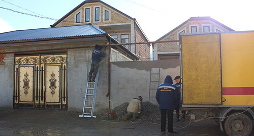 Устранение самовольной газификации. Фото: http://www.kawkazrg.ru/images/phocagallery/2015/Machahkala240115/leninkent_001_17.jpg Устранение самовольной газификации. Фото: http://www.kawkazrg.ru/images/phocagallery/2015/Machahkala240115/leninkent_001_17.jpg