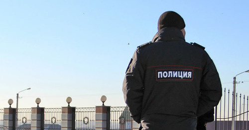 Сотрудник полиции. Фото Магомеда Магомедова для "Кавказского узла" Сотрудник полиции. Фото Магомеда Магомедова для "Кавказского узла"