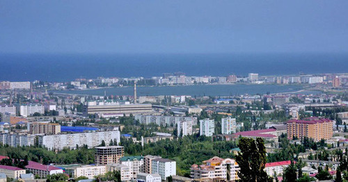 Махачкала. Фото: Абдулхак Мамхегов http://www.odnoselchane.ru/ Махачкала. Фото: Абдулхак Мамхегов http://www.odnoselchane.ru/