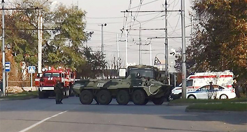 Спецтехника на улице Нальчик во время проведения КТО. Фото: http://nac.gov.ru/nakmessage/2015/11/11/v-nalchike-neitralizvan-prisyagnuvshii-ig-bandglavar-boevikov-kbr.html Спецтехника на улице Нальчик во время проведения КТО. Фото: http://nac.gov.ru/nakmessage/2015/11/11/v-nalchike-neitralizvan-prisyagnuvshii-ig-bandglavar-boevikov-kbr.html
