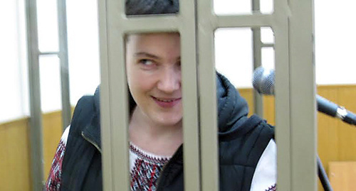 Надежда Савченко в Донецком городском суде, 14 декабря 2015 года. Фото Константина Волгина для "Кавказского узла" Надежда Савченко в Донецком городском суде, 14 декабря 2015 года. Фото Константина Волгина для "Кавказского узла"
