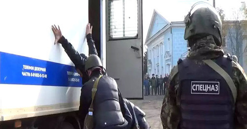 Сотрудники силовых структур. Фото http://nac.gov.ru/