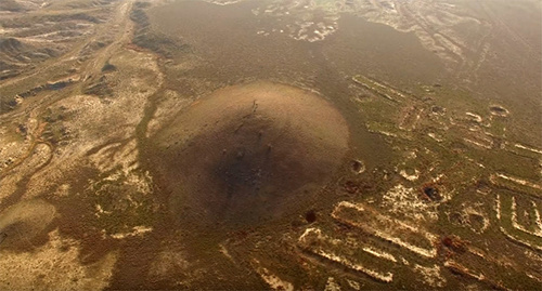 древнее городище, которое охватывает площадь в 2,5 гектара в восточном грузинском регионе Кахети 
Фото Стоп-кадр видео https://www.youtube.com/watch?v=25_xz5FPFVU