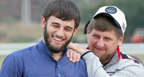 Ибрагим Закриев (слева) и  Рамзан Кадыров (справа). Фото http://www.grozny-inform.ru/main.mhtml?Part=11&PubID=78020