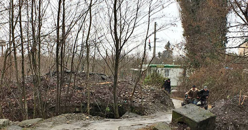 Участок административной границы между Грузией и Абхазией в районе Зугдиди. Фото: Tamar Zantaraia (RFE/RL)