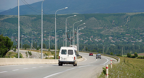 Дорога в Грузии. фото - Александр Имедашвили, NEWSGEORGIA
https://sputnik-georgia.ru/economy/20110423/213891840.html Дорога в Грузии. фото - Александр Имедашвили, NEWSGEORGIA
https://sputnik-georgia.ru/economy/20110423/213891840.html