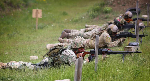 Военные учения "Кавказский орел" 
Фото © FB / Минобороны Грузии
https://ru.armeniasputnik.am/review/20170613/7627483/chem-ugrozhaet-kavkazskij-orel-armenii-ili-kto-hochet-podstavit-gruziyu.html