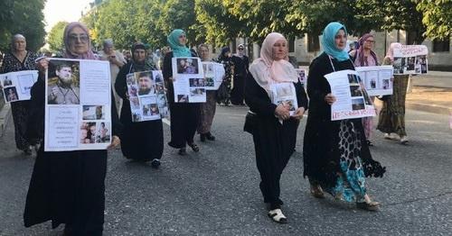 Шествие в Грозном. 13 августа 2017 г. Фото "Кавказского узла"

