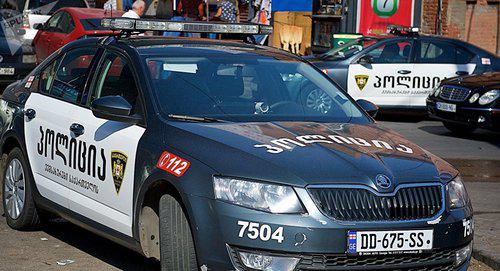 Автомобиль полиции в  Тбилиси Фото © Sputnik / Alexander Imedashvili
 https://sputnik-georgia.ru/incidents/20170913/237310956/Ograblenie-turista-iz-RF-v-Tbilisi-zaderzhany-obvinjaemye.html