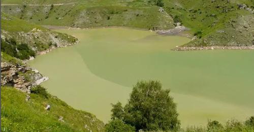 Озеро Гижгит. КБР. Фото пользователя Abramenkoff http://wikimapia.org/