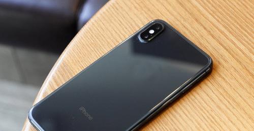 iPhone X. Фото пользователя Aaron Yoo https://www.flickr.com

