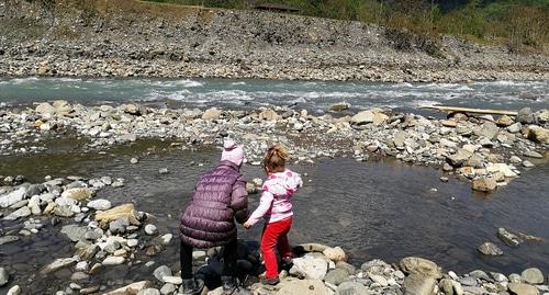 Река Сочи в селе Пластунка. Фото Светланы Кравченко для "Кавказского узла".