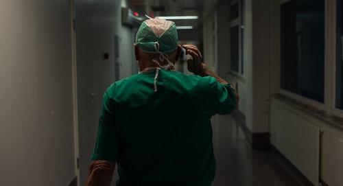 Врач в больнице Фото Sputnik / Ilya Pitalev
https://sputnik-georgia.ru/society/20180523/240580671/yuristy-pomogut-invalidam-borotsya-so-zlymi-medikami-georgia.html Врач в больнице Фото Sputnik / Ilya Pitalev
https://sputnik-georgia.ru/society/20180523/240580671/yuristy-pomogut-invalidam-borotsya-so-zlymi-medikami-georgia.html