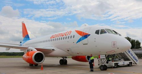 Самолет авиакомпании "Азимут". Фото: Пресс-служба авиакомпании "Азимут" https://azimuth.aero Самолет авиакомпании "Азимут". Фото: Пресс-служба авиакомпании "Азимут" https://azimuth.aero