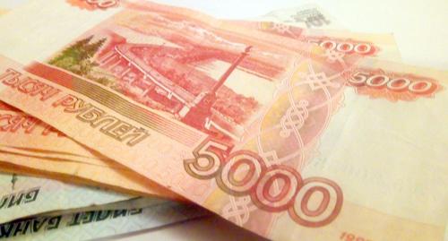 Денежные купюры. Фото Нины Тумановой для "Кавказского узла" Денежные купюры. Фото Нины Тумановой для "Кавказского узла"