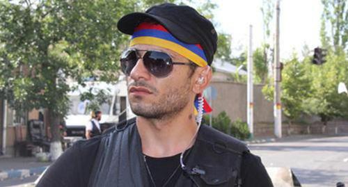 Боец отряда "Сасна Црер" Ованнес Арутюнян. Фото Тиграна Петросяна для "Кавказского узла"