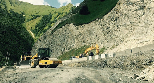 Транскам, перекрытый селевым потоком. 2016 год. Фото: © Sputnik/ Екатерина Валиева, http://sputnik-ossetia.ru/North_Ossetia/20160627/2412785.html Транскам, перекрытый селевым потоком. 2016 год. Фото: © Sputnik/ Екатерина Валиева, http://sputnik-ossetia.ru/North_Ossetia/20160627/2412785.html