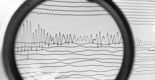 Сейсмограмма землетрясения. © Sputnik/ G. Koposov https://sputnik-georgia.ru/georgia/20170509/235907069/Zemletrjasenie-proizoshlo-na-vostoke-Gruzii.html Сейсмограмма землетрясения. © Sputnik/ G. Koposov https://sputnik-georgia.ru/georgia/20170509/235907069/Zemletrjasenie-proizoshlo-na-vostoke-Gruzii.html