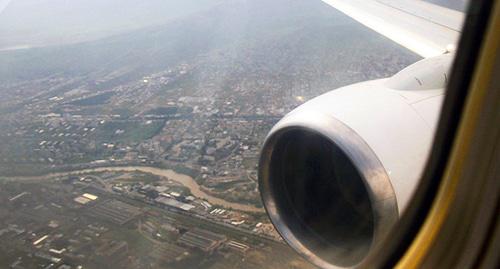 Двигатель самолёта. Фото Sputnik / Levan Avlabreli
https://sputnik-georgia.ru/politics/20180628/241029193/Gruzija-zakryla-svoe-nebo-dlja-sirijskih-samoletov.html Двигатель самолёта. Фото Sputnik / Levan Avlabreli
https://sputnik-georgia.ru/politics/20180628/241029193/Gruzija-zakryla-svoe-nebo-dlja-sirijskih-samoletov.html