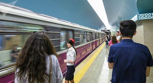 Метро в Баку. Фото: Sputnik / Murad Orujov
https://ru.sputnik.az/life/20180701/415994759/metro-vagony-mikroklimat-baku.html Метро в Баку. Фото: Sputnik / Murad Orujov
https://ru.sputnik.az/life/20180701/415994759/metro-vagony-mikroklimat-baku.html