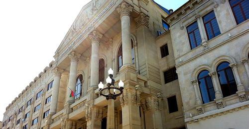 Прокуратура Баку. Фото © Sputnik / Anar Mustafayev
https://ru.sputnik.az/incidents/20170413/409802417/obrushenie-zdanija-baku-genprokuratura-delo.html