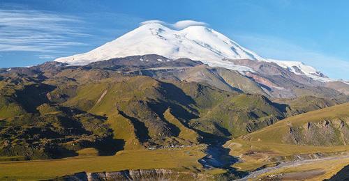 Эльбрус. Фото: Lev Kalmykov https://ru.wikipedia.org Эльбрус. Фото: Lev Kalmykov https://ru.wikipedia.org