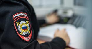 Сотрудник полиции. Фото Елены Синеок, Юга.ру