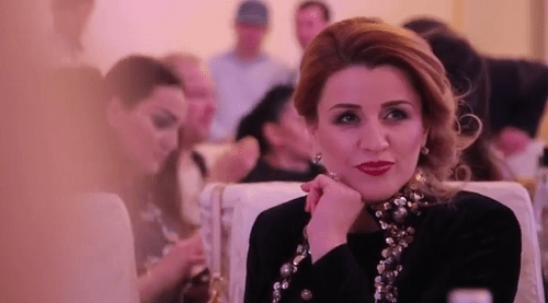 Машидат Омарасхабова. Кадр видео, опубликованного на странице певицы в соцсети "ВКонтакте", https://vk.com/id318309910?z=video318309910_456239018%2Fvideos318309910%2Fpl_318309910_