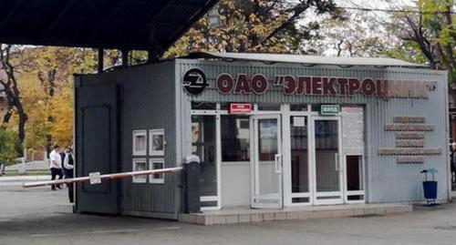 Проходная завода &quot;Электроцинк&quot;. Фото Эммы Марзоевой для &quot;Кавказского узла&quot;