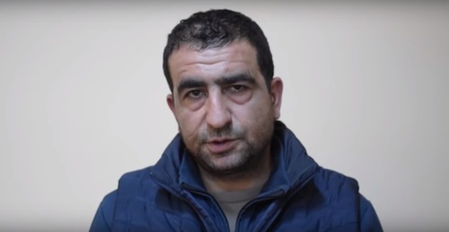 Задержанный после инцидента с автобусом в Ереване Гор Акопян. Скриншот видео ԶԻՆՈՒԺ MEDIA, https://www.youtube.com/watch?time_continue=175&v=H_BbbazBDmE&fbclid=IwAR0VKQjp_iFDtzLt9TFNbNCEP5aAVM0myluXXDEK8PNB4Y0yLbu2I6CPokA