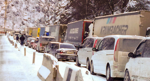 Пункт пропуска "Верхний Ларс". Фото Эммы Марзоевой для "Кавказского узла" Пункт пропуска "Верхний Ларс". Фото Эммы Марзоевой для "Кавказского узла"