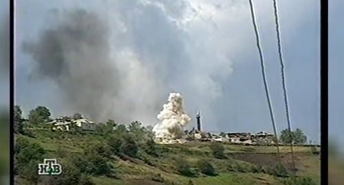 Боевые дейтсвия  в Дагестане, 1999 год. Фото: кадр видео  Sergei Stoyanov
 Дагестан. Эпизоды необъявленной войны (НТВ, 1999) https://www.youtube.com/watch?time_continue=1640&v=ueZoDfSdvpM