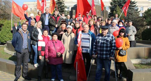 Участники митинга в Шахтах. 7 ноября 2019 года. Фото Вячеслава Прудникова для "Кавказского узла"