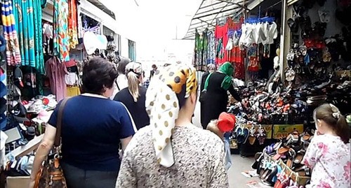 Рынок в Махачкале. Стоп-кадр видео https://www.youtube.com/watch?v=acW4dock95M Рынок в Махачкале. Стоп-кадр видео https://www.youtube.com/watch?v=acW4dock95M