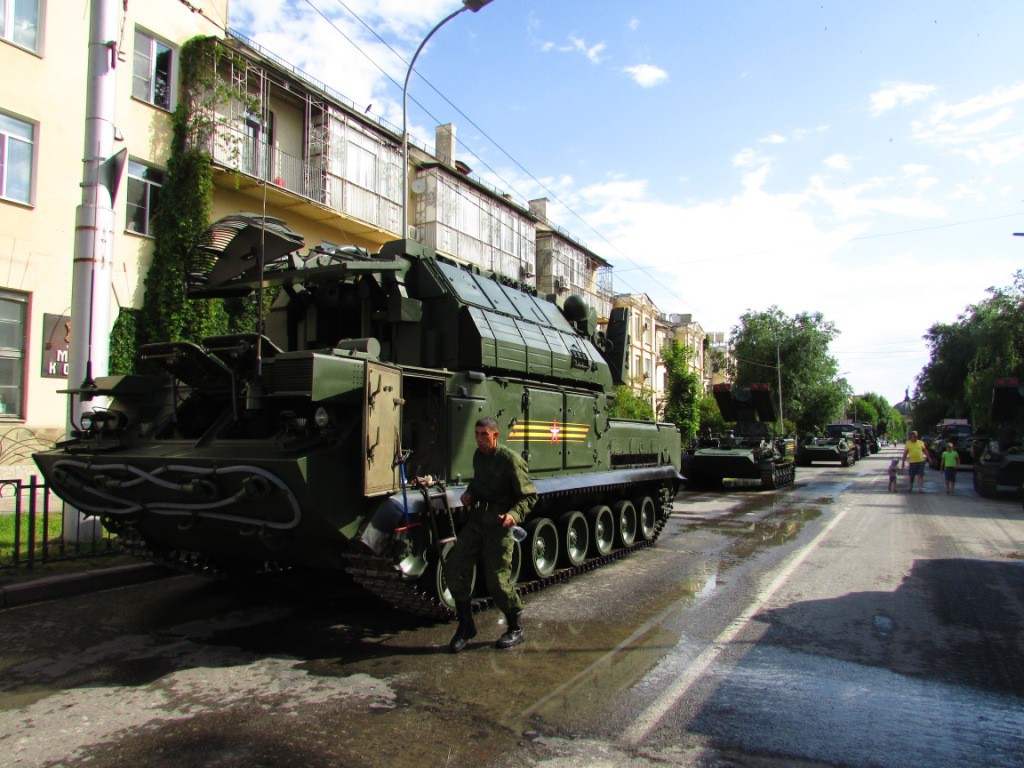 Бронетехника в Волгограде. 24 июня 2020 года. Фото Вячеслава Ященко для "Кавказского узла"